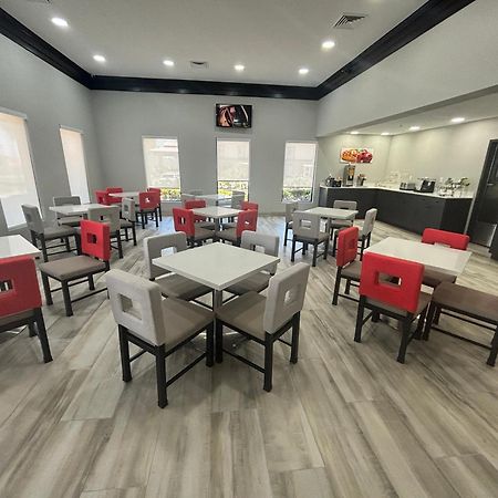 Quality Inn & Suites At Airport Blvd I-65 Мобіл Екстер'єр фото