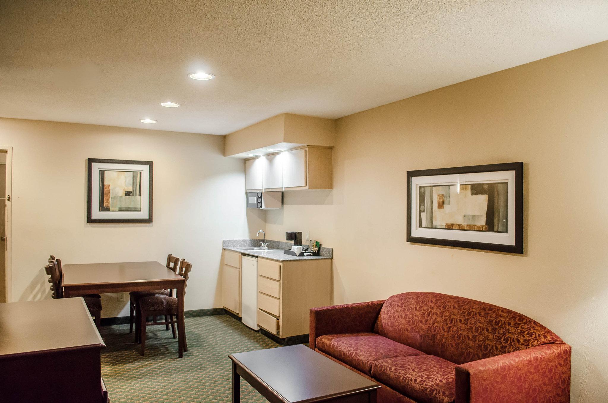 Quality Inn & Suites At Airport Blvd I-65 Мобіл Екстер'єр фото