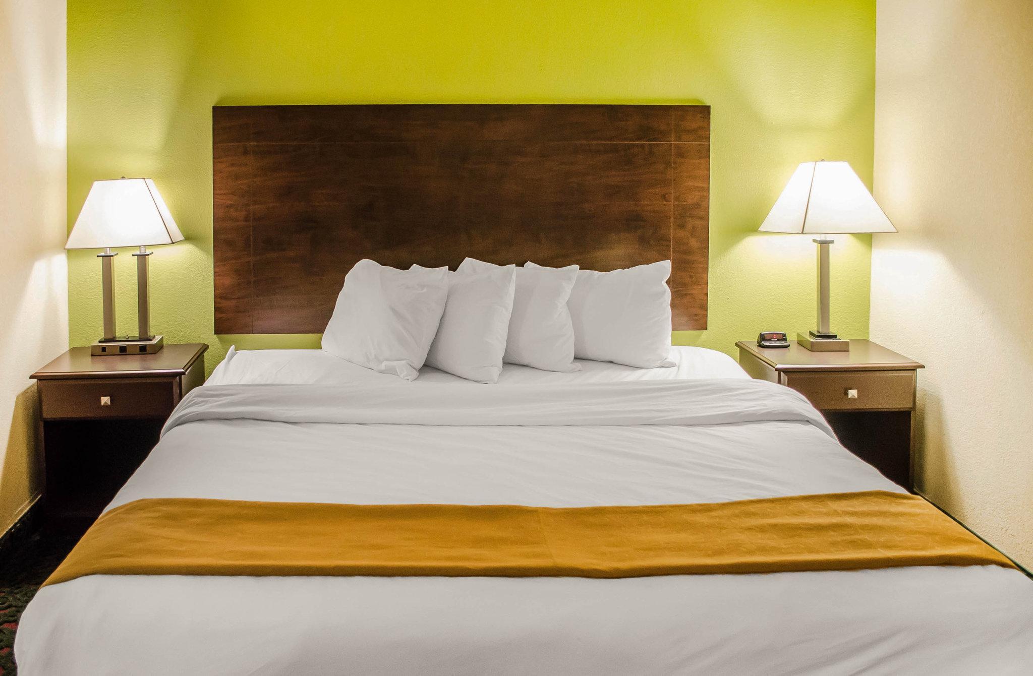 Quality Inn & Suites At Airport Blvd I-65 Мобіл Екстер'єр фото