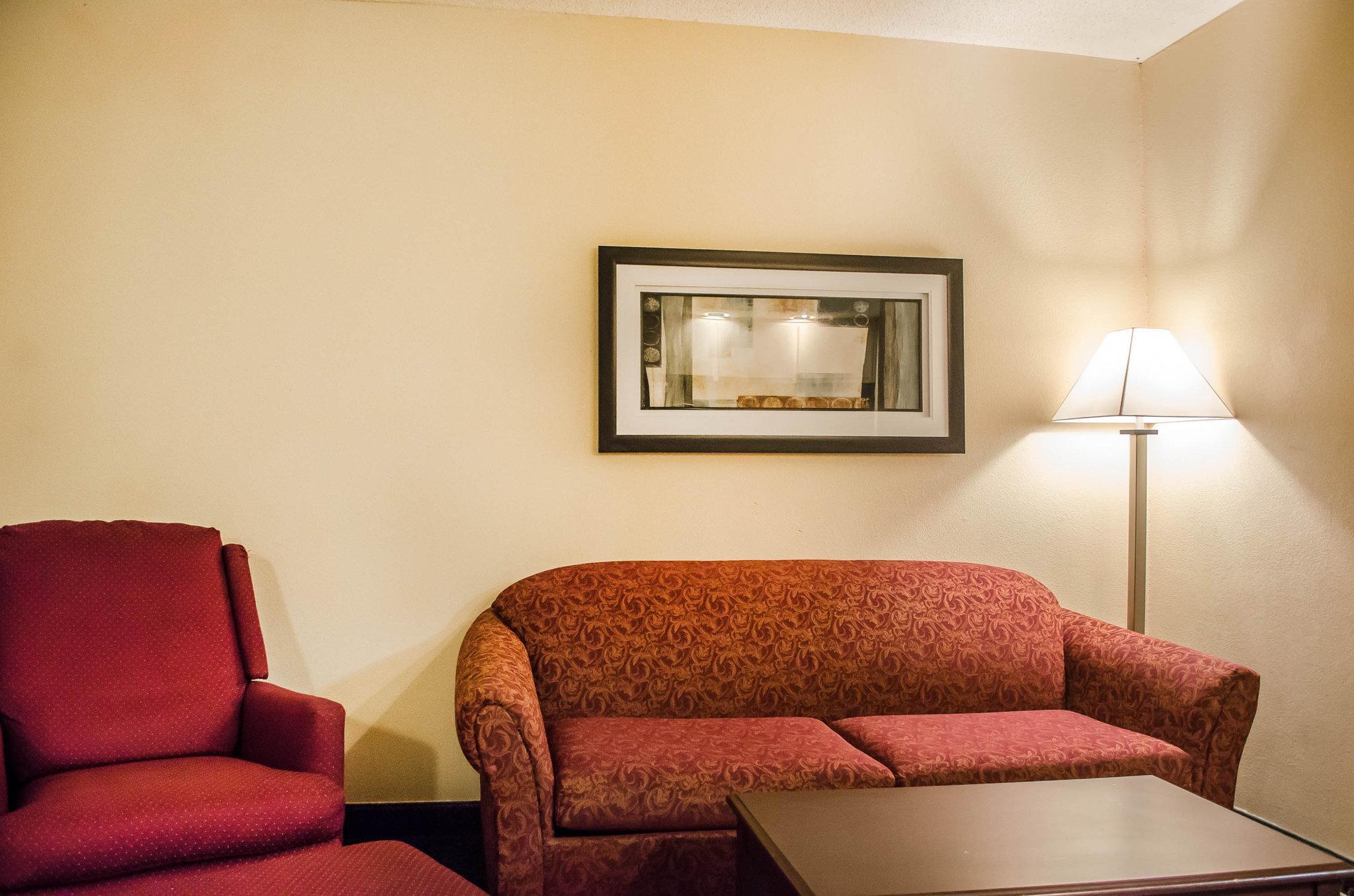 Quality Inn & Suites At Airport Blvd I-65 Мобіл Екстер'єр фото
