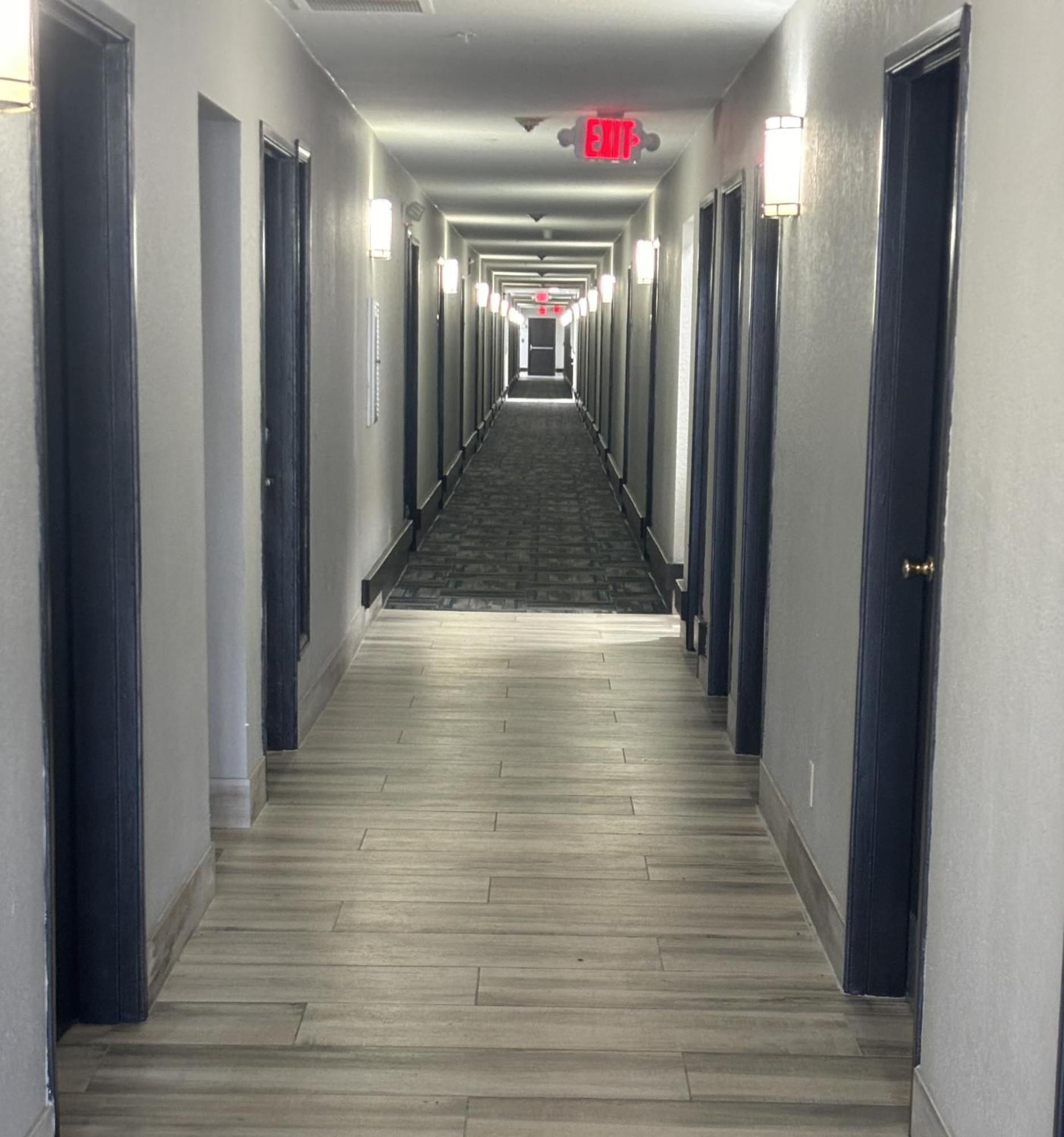 Quality Inn & Suites At Airport Blvd I-65 Мобіл Екстер'єр фото