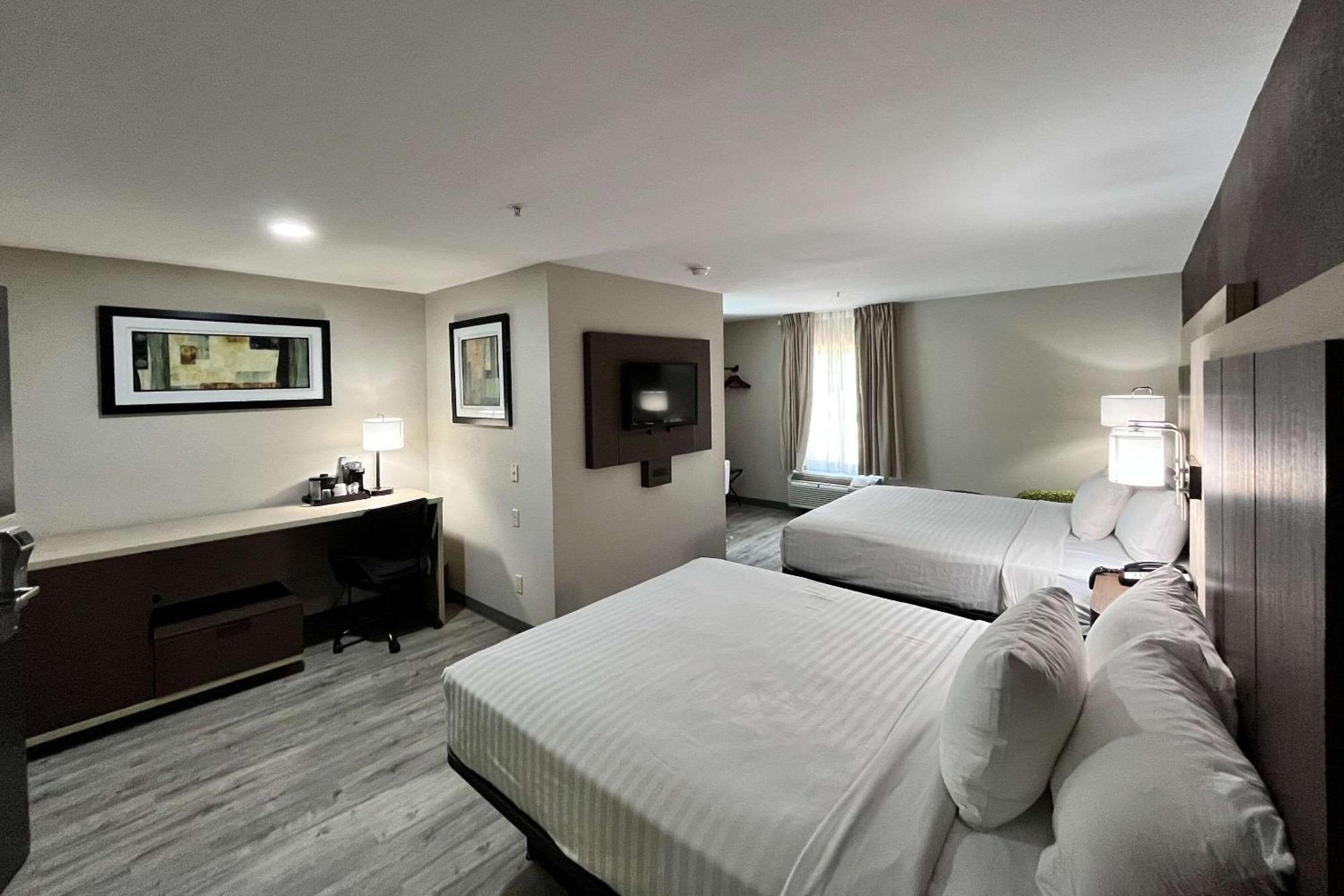 Quality Inn & Suites At Airport Blvd I-65 Мобіл Екстер'єр фото