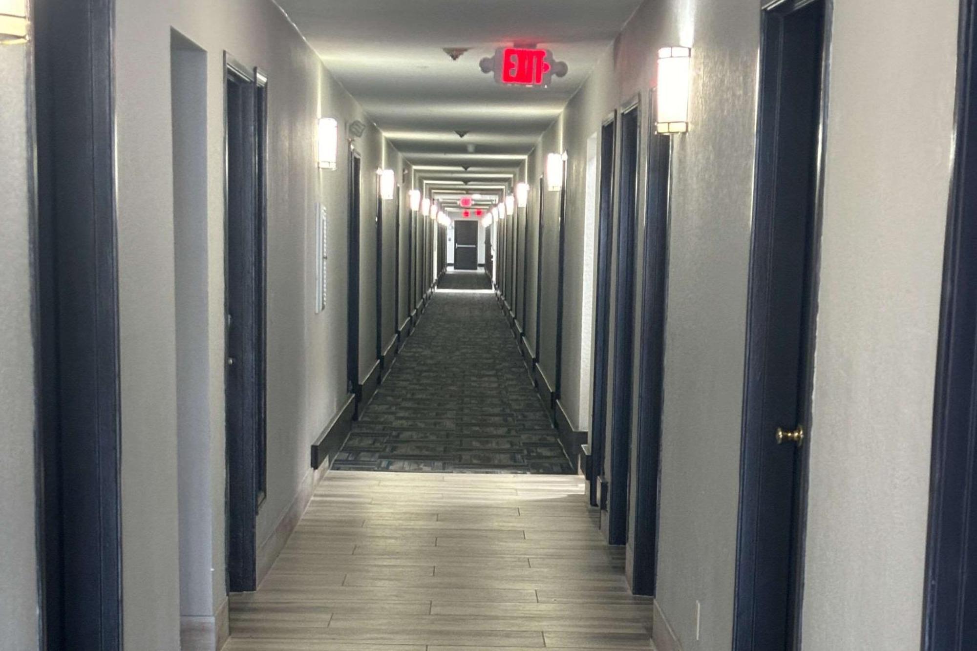 Quality Inn & Suites At Airport Blvd I-65 Мобіл Екстер'єр фото